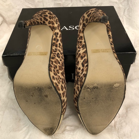 Leopard Print Glitter Heels - Picture 5 of 8